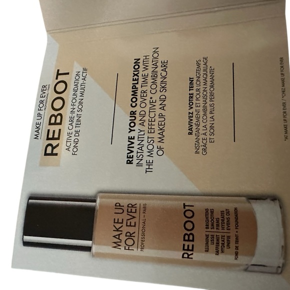 Make Up For Ever O2 Mist & Fix 24Hr Hydrating Setting Spray Travel Size bundle - Picture 9 of 9